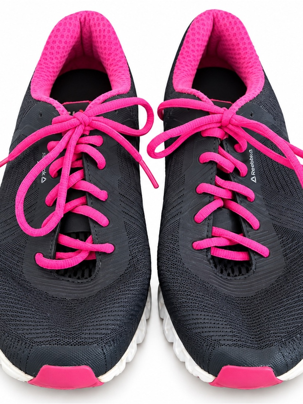 Reebok Women’s ZigTech Size 9 Navy Hot Pink Running Sneakers Pink Ribbon